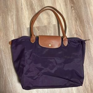 EUC Longchamp Le Pliage tote in purple